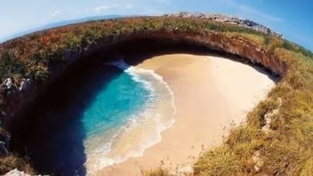 Скрытый пляж на Островах Мариетты смотреть онлайн