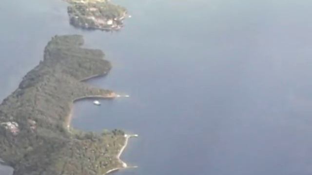 Взлёт из аэропорта Тиват(Черногория) из кабины А-320. смотреть онлайн