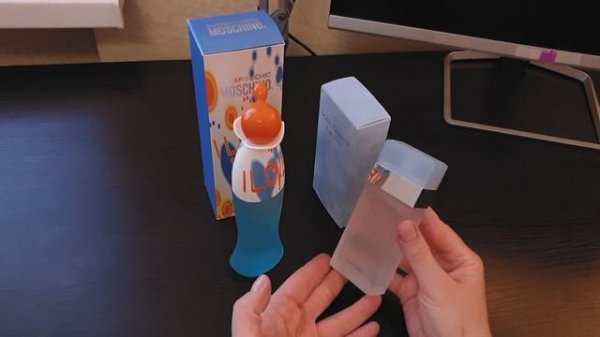 Light Blue Dolce and Gabbana & I Love Love Cheap and Chic Moschino Найди десять отличий