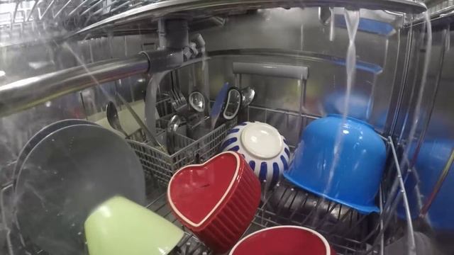 Wash cycle inside dishwasher смотреть онлайн