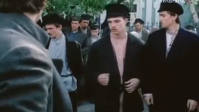 "Мать" Горького - эпизод с подносом смотреть онлайн