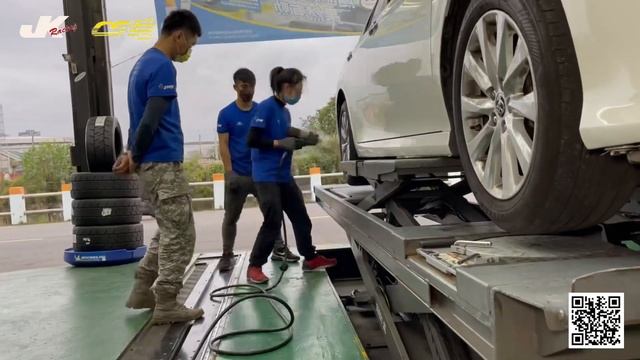 Q小編客座編輯之17/18年式TOYOTA-CAMRY(進口第8代冠美麗/凱美瑞)避震器升級 [ JK RACING-S2 車高軟硬可調避震器]之“真”體驗 смотреть онлайн