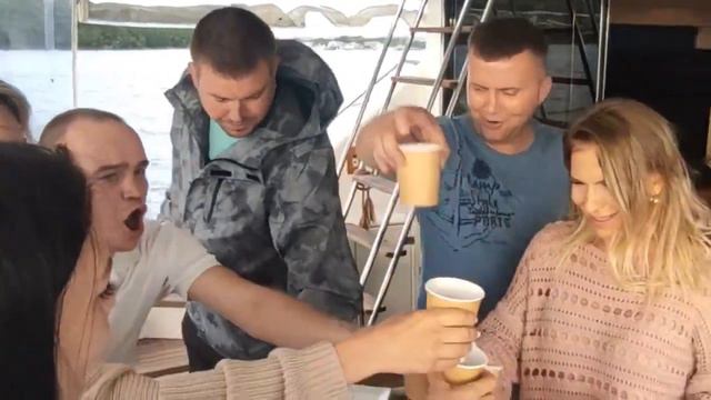 С 23 февраля поздравляем наших мужчин! смотреть онлайн