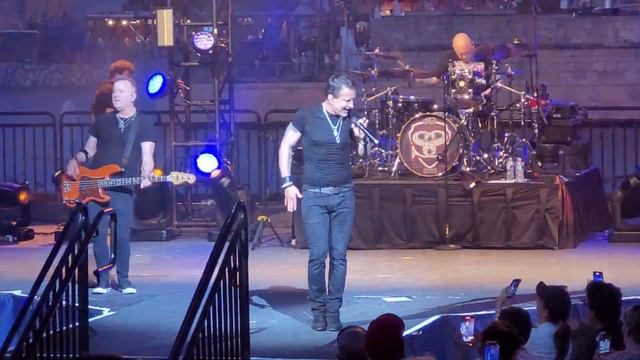 Scott Stapp of Creed "My Sacrifice" LIVE at SeaWorld Orlando смотреть онлайн