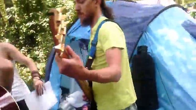 Василий Уриевский за кулисами Грушинского смотреть онлайн