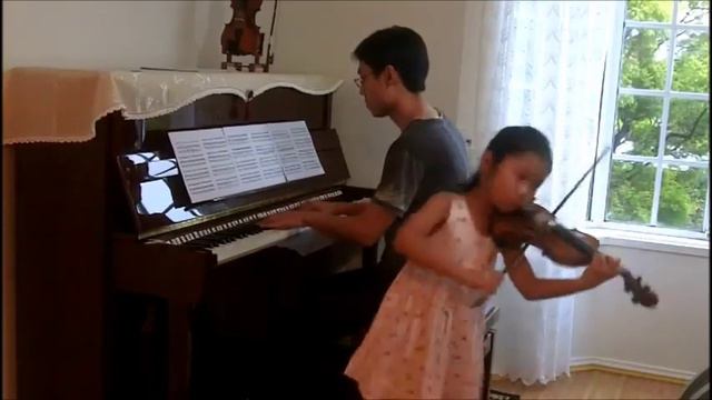 Rieding Violin Concerto in B minor Op.35 Movement 3 (Mingming at 6; 1 Year 4 Months of Study) смотреть онлайн