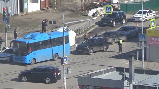 ПЕРЕВЕРНУЛАСЬ МАРШРУТКА УЛЬЯНОВСК ПЕРЕКРЁСТОК ОТРАДНАЯ ЕФРЕМОВА ЕСТЬ ПОСТРАДАВШИЕ 26.04.21 смотреть онлайн