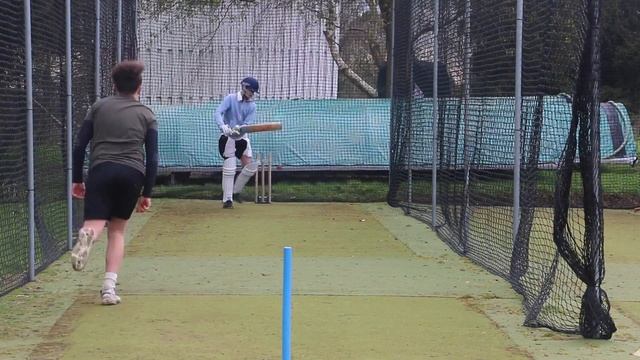 Chiddingly Cricket Club - GoPro Hero 4 Cricket - Pre Season Net Session смотреть онлайн