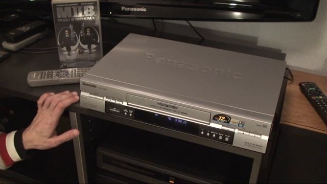 Видеомагнитофон Panasonic NV-FJ630 смотреть онлайн