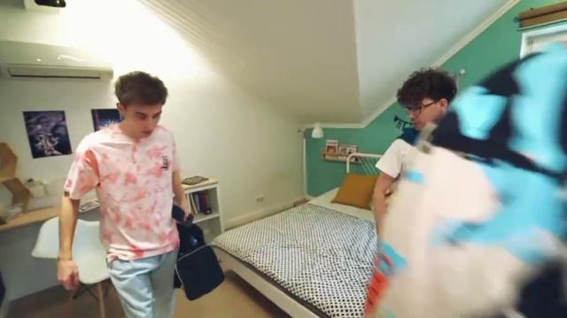 ХОРОШИЙ VS ПЛОХОЙ ДРУГ ! смотреть онлайн