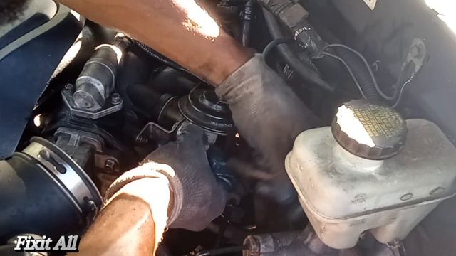 HOW TO FIX ERROR CODE P0403/EGR VALVE REPLACEMENT MAZDA TRIBUTE/FORD ESCAPE смотреть онлайн