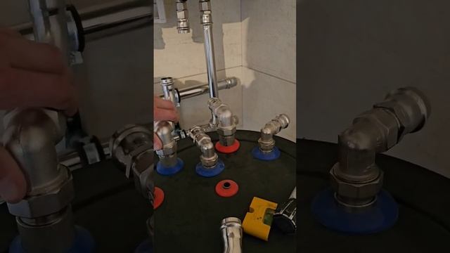 Gekon куда смотрит при производстве смотреть онлайн