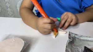 Делаем магниты из гипса с героями "ТРИ КОТА". Лепим магниты и раскрашиваем красками!