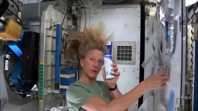 THE ULTIMATE GUIDE TO WORKING OUT WITH CURLY HAIR (my Best Tips, Protective Hairstyles + Products)