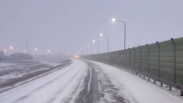 Внезапно началась буря метель видимость 12%. Опасность на дороге! смотреть онлайн