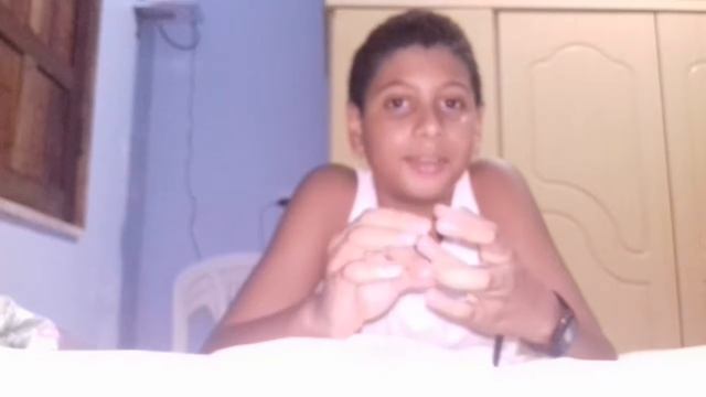 O que fazer nas férias?? Viajar,usar o celular... смотреть онлайн