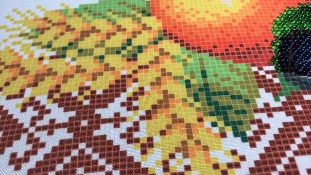 Вишивка бісером!!! Подарунки від вірена, та процес вишивки. смотреть онлайн