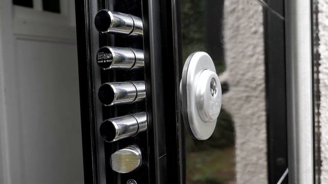 Security Doors London - '' Stronghold Security Doors '' 2018 смотреть онлайн