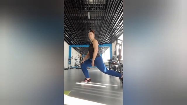 3 базовых упражнения, чтобы подтянуть попу и ножки. смотреть онлайн