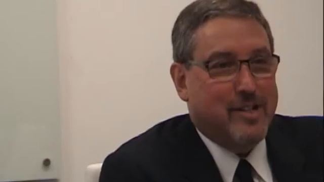 Monty Python's "Argument Clinic" #livemostly1 смотреть онлайн