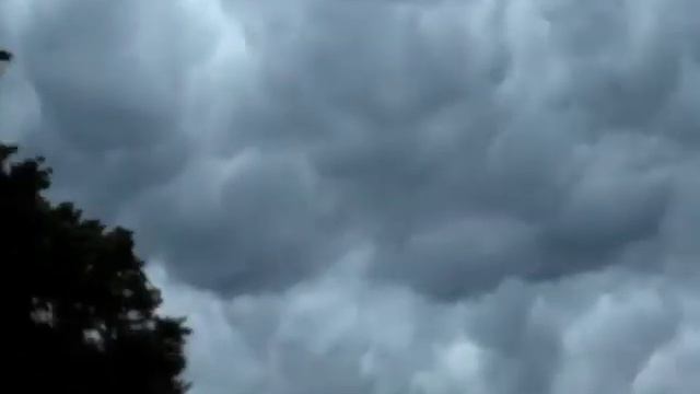 Here Comes The Rain Again смотреть онлайн