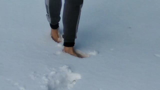 Босиком по апрельскому снегу ❄️☀️ смотреть онлайн