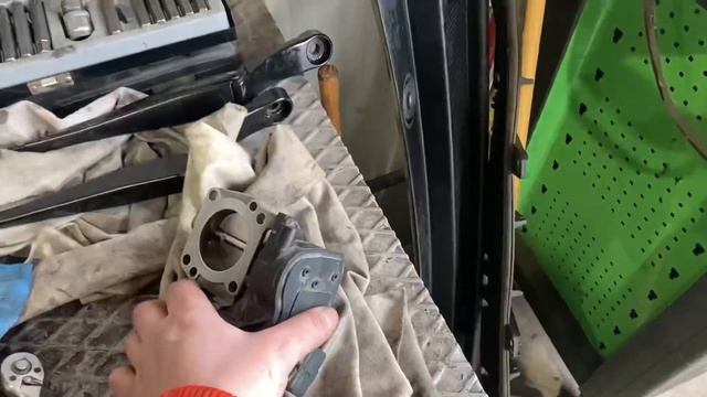 Чистка ДРОССЕЛЬНОЙ заслонки ПЕЖО 308 т9 двигатель PURETECH 110 1.2 смотреть онлайн