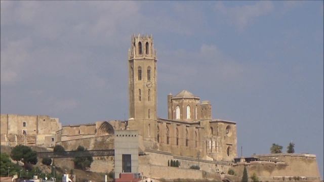 Old Cathedral of Lleida, Lleida, Catalonia, Spain, Europe смотреть онлайн