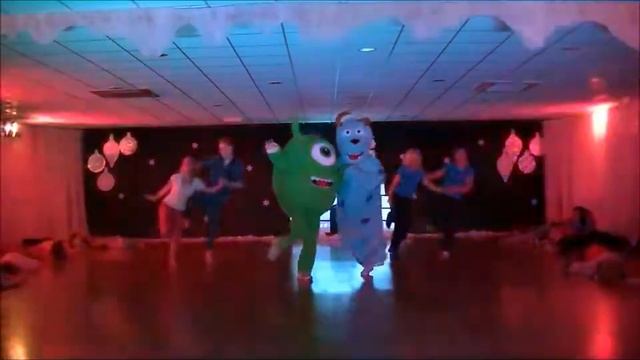 Once Upon A Dream Christmas Show 2011 - Monsters Inc. смотреть онлайн