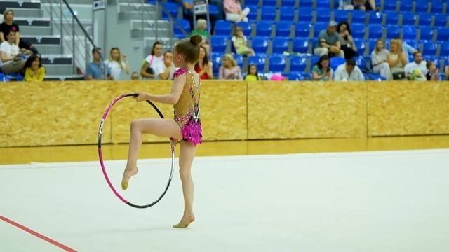 Упражнение с обручем (художественная гимнастика) смотреть онлайн