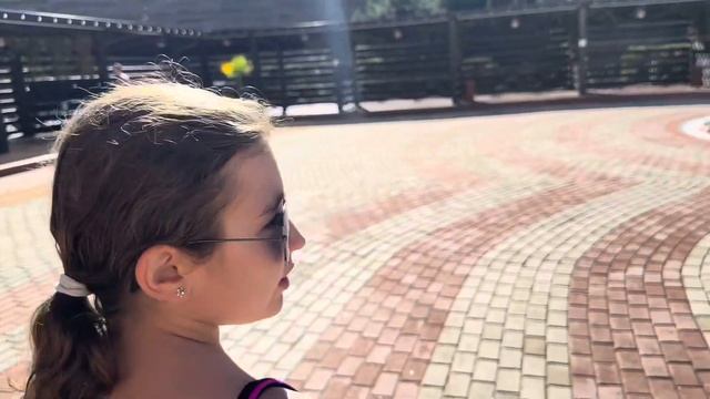 Подогреваемые бассейны в отеле MARRIOTT смотреть онлайн