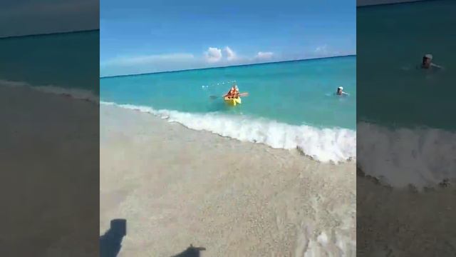 Прогулка на каяке по Атлантическому океану. смотреть онлайн