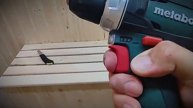 Metabo PowerMaxx BS 12В дрель-шуруповерт - ОБЗОР НА КОЛЕНКАХ смотреть онлайн