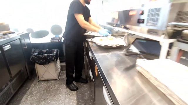 Приготовление Шаурмы в пите и на тарелке #shawarma смотреть онлайн