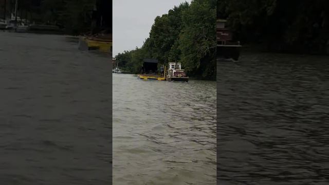 Video taken at 08 30 2018 11::13hrs; Shows dredging that day and dredger dumping mud into channel. смотреть онлайн