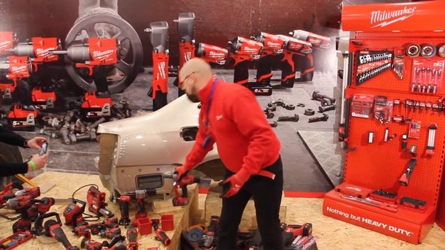 Аккумуляторный заклепочник Milwaukee M18 Fuel ONEFPRT. Конференция 2022 (Сочи, 10-12 февраля) смотреть онлайн