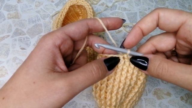 Детские тапочки крючком. Подробный МК смотреть онлайн