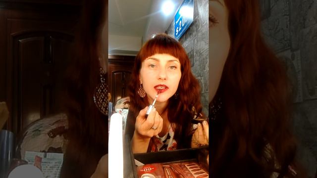 Тренд сезона Осень 2018 жидкая губная помада—мусс Lip Sensation смотреть онлайн