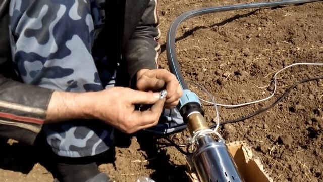 Как мне бурили скважину.Компрессорная установка с Д-240. смотреть онлайн