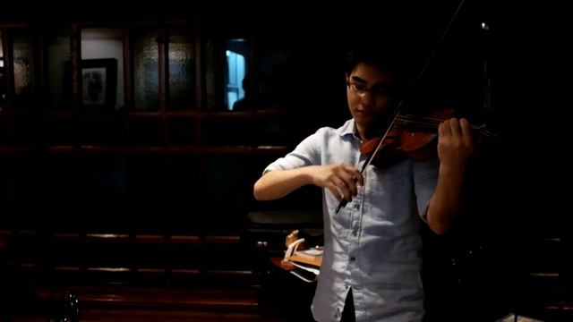 Chino Gutierrez 's "World-Class" Violin Performance at Kamuning Bakery смотреть онлайн