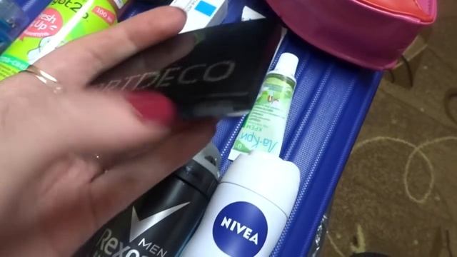 Собираем чемодан в отпуск /Что взять с собой на море смотреть онлайн