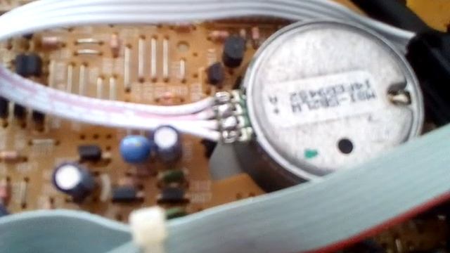 ЛПМ Panasonic RX-DT680 моторчики на клеммном шлейфе. смотреть онлайн