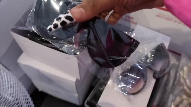 HOW I PACKAGE & SHIP 100 ORDERS! | CHEAP COST ,CUSTOM PACKAGING | ENTREPRENEUR LIFE? смотреть онлайн