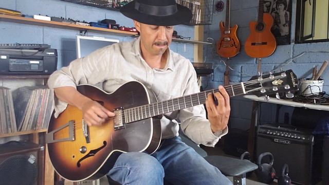 the shadow of your smile solo jazz guitar, Julian Arcos. смотреть онлайн