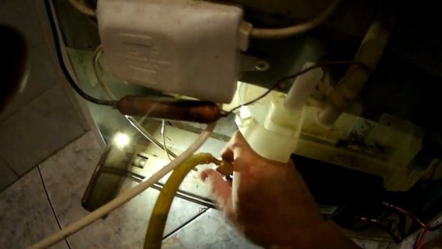 Холодильник Стинол, намерзает задняя стенка. Повтор.