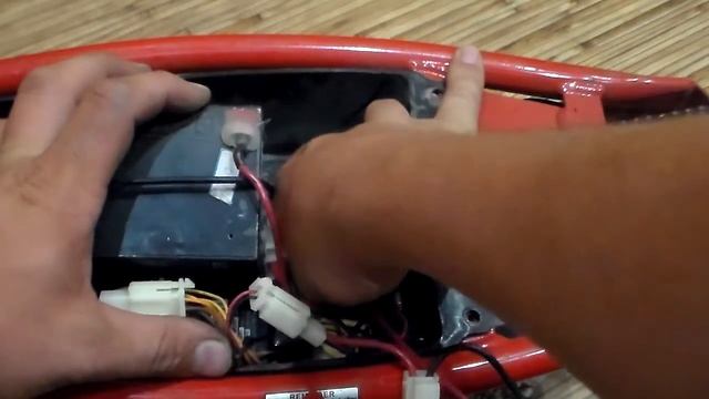 Обзор электросамоката Razor E100 смотреть онлайн