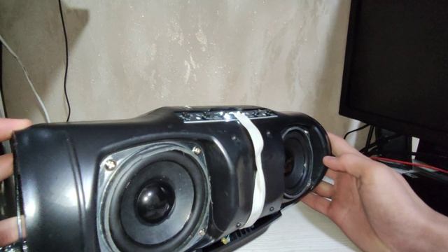 JBL BOOMBOX (разбор колонки) смотреть онлайн
