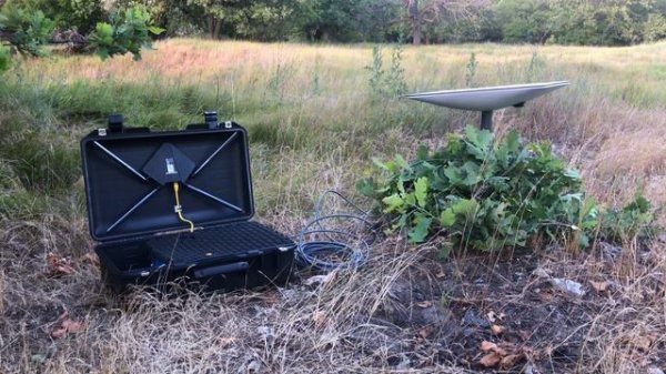 Повербанк во влагозащищенном и ударопрочном кейсе для Starlink