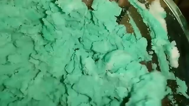 DIY: КАК СДЕЛАТЬ КИНЕТИЧЕСКИЙ ПЕСОК СВОИМИ РУКАМИ?! ИЗ СОДЫ?! САМЫЙ ПРОСТОЙ СПОСОБ. ЛУЧШЕ ЧЕМ ЛИЗУН смотреть онлайн