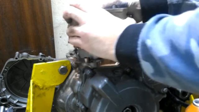 Suzuki DRZ400 установка цилиндра и головки